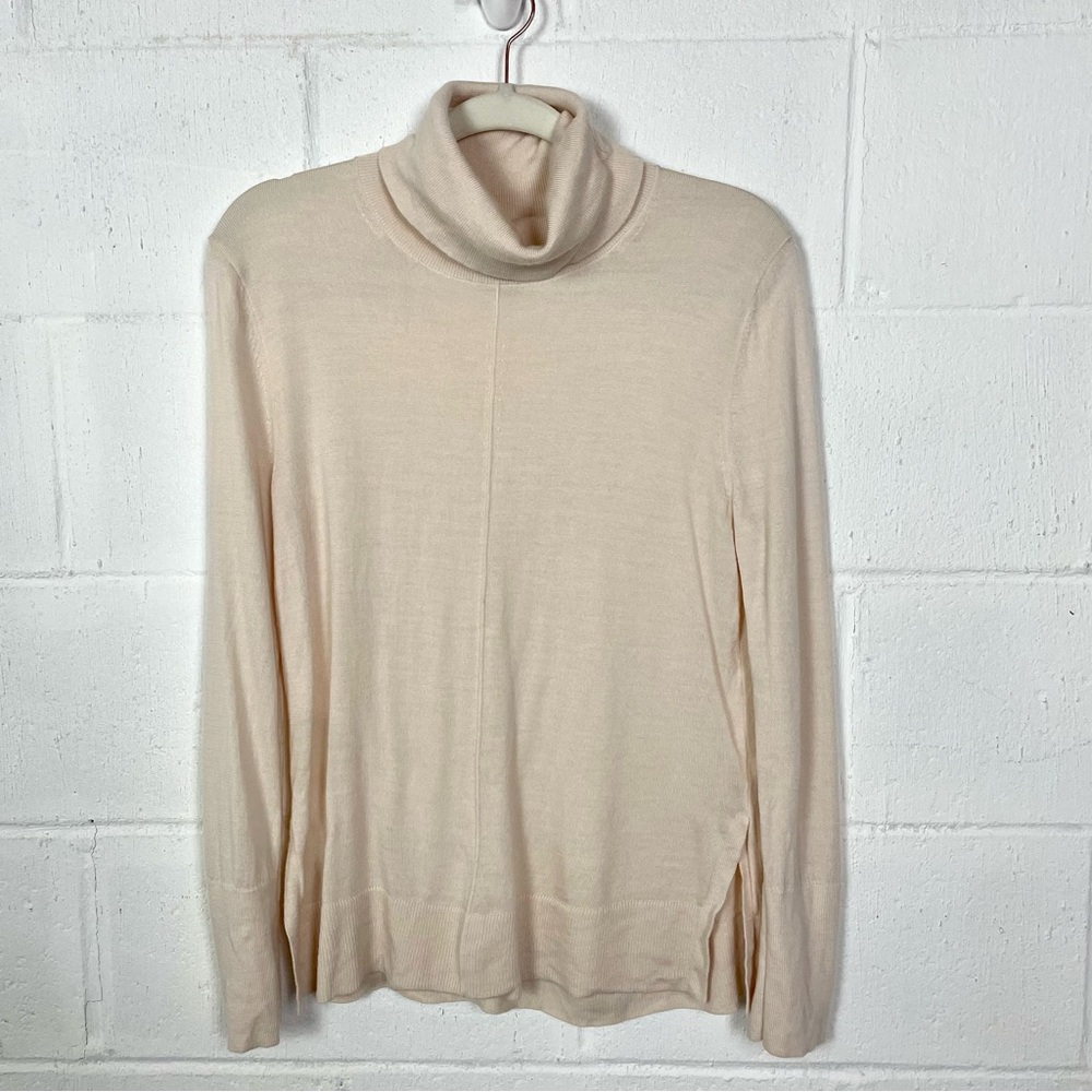 Banana Republic 100% Merino Wool Lightweight Turtleneck Sweater Classic Career S